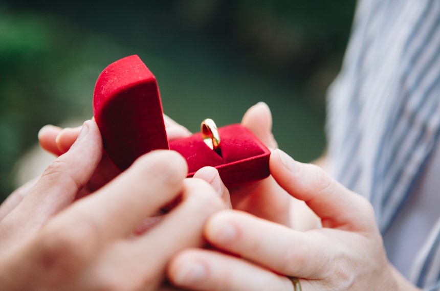 engagement ring